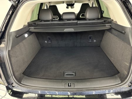 2022 MG HS EXCLUSIVE PHEV AUTO**PANORAMIC ROOF**DIGITAL DASH**TOUCH SCREEN APPLE CAR PLAY**MULTIFUNCTIONAL STEERING WHEEL**HEATED LEATHER SEATS**ELECTRIC SEATS**ELECTRIC FOLDING MIRRORS**ELECTRIC TAILGATE** €24,995 thumbnail