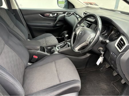 2015 Nissan Qashqai - thumbnail 5