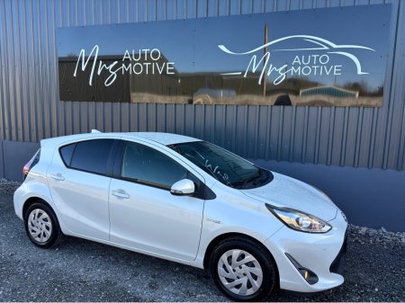 2019 Toyota Aqua - thumbnail 1