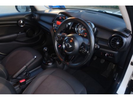 2015 MINI Hatch - thumbnail 9