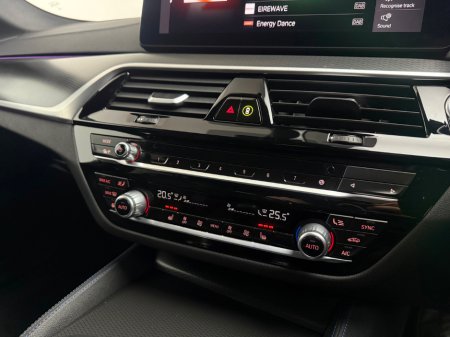 2023 BMW 5 Series - thumbnail 16