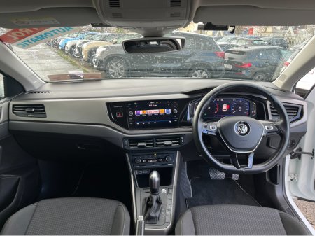 2020 Volkswagen Polo COMFORTLINE AUTOMATIC 1.0 PETROL //ADAPTIVE CRUISE CONTROL//KEYLESS ENTRY//WIRELESS PHONE CHARGING//REVERSE CAMERA// €17,950 thumbnail