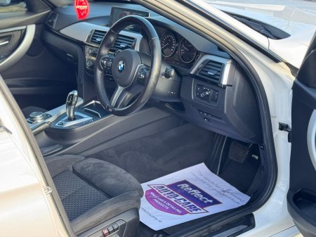 2016 BMW 3 Series - thumbnail 13