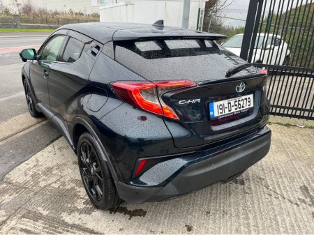 2019 Toyota C-HR 1.8 HYBRID AUTO LOW KM HIGH SPEC €20,950 thumbnail