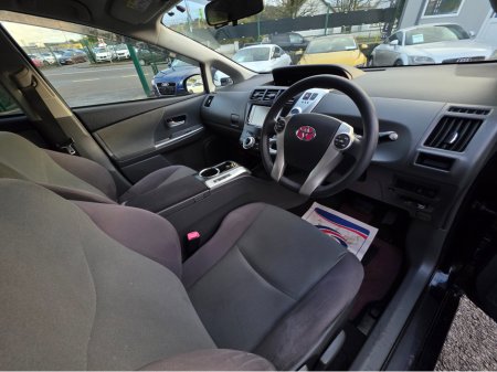 2013 Toyota Prius Alpha (7 Seater) - SELF CHARGING HYBRID -ALLOYS - REVERSE CAMERA -SIMI DEALER - LOW ROAD TAX BAND €13,450 thumbnail