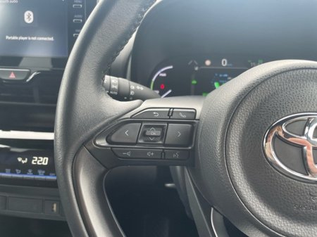 2023 Toyota Yaris Cross - thumbnail 11