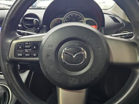 2014 Mazda Demio - thumbnail 18