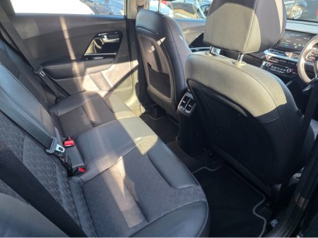 2020 Kia Niro - thumbnail 25