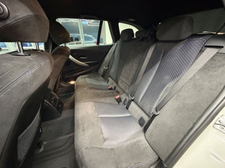 2017 BMW 3 Series - thumbnail 29