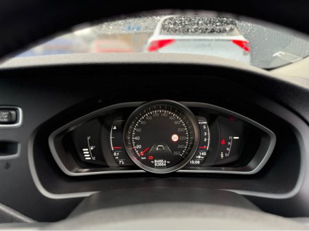 2019 Volvo V40 MOMENTUM - D4 2.0L DIESEL - AUTO - 12M WARRANTY - CAR: 1616 thumbnail