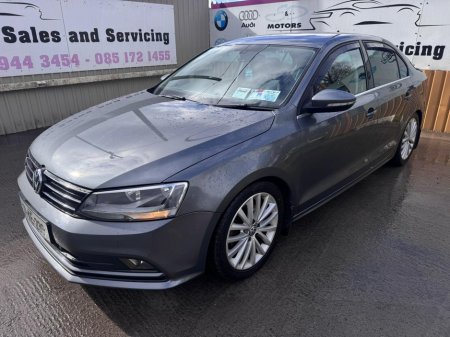 2017 Volkswagen Jetta - thumbnail 1