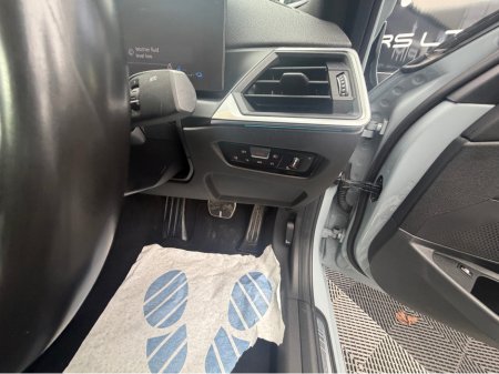 2023 BMW 3 Series - thumbnail 24