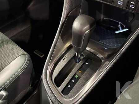 2025 Toyota Yaris - thumbnail 20