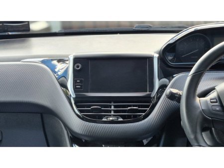 2018 Peugeot 2008 - thumbnail 16