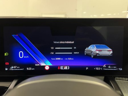 2024 BMW 5 Series - thumbnail 13