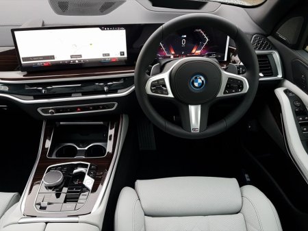2026 BMW X5 X5 xDrive50e M Sport €118,931 thumbnail