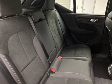 2026 Volvo XC40 - thumbnail 21