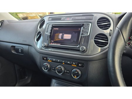 2016 Volkswagen Tiguan - thumbnail 23