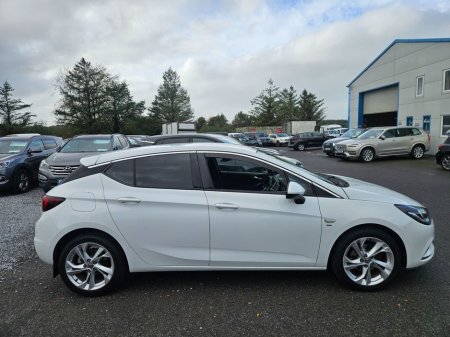 2018 Vauxhall Astra 1.4 SRI 99BHP 5DR €12,990