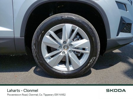 2025 Skoda Karoq SELECTION 2.0TDI 115HP €37,950 thumbnail
