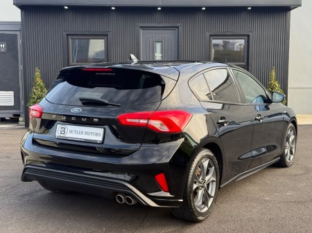 2019 Ford Focus - thumbnail 15