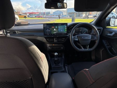 2024 Ford Focus 1.0L EcoBoost 125PS ST-Line €27,975 thumbnail