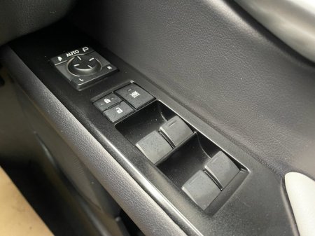 2022 Lexus UX 250 H 2.0 250h F Sport Design SUV 5dr Petrol Hybrid E-CVT Euro 6 (s/s) (184 ps) thumbnail