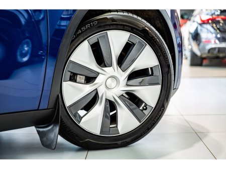 2022 Tesla Model Y E Long Range AWD €29,899 thumbnail