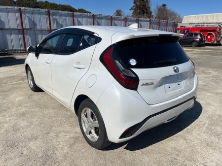 2023 Toyota Aqua - thumbnail 8