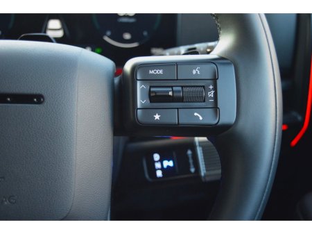 2024 Hyundai Santa Fe 1.6 PHEV 4WD Calligraphy €62,995 thumbnail