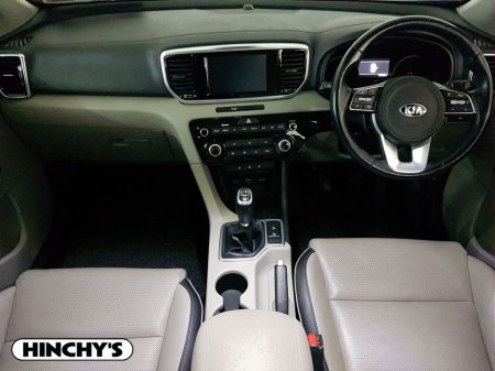 2020 Kia Sportage - view 2