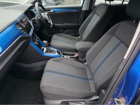 2020 Volkswagen T-Roc 2.0 TDi 150 Automatic - Android Auto, Rear Camera €24,900 thumbnail