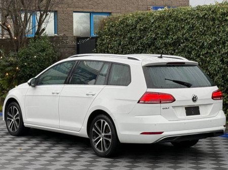 2020 Volkswagen Golf VARIANT 1.2 TSI * HUGE SPEC * // APPLE CARPLAY/ANDROID AUTO // 360 PARKING SENSORS // DIGITAL CLUSTER €19,950 thumbnail