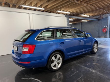 2017 Skoda Octavia - thumbnail 7