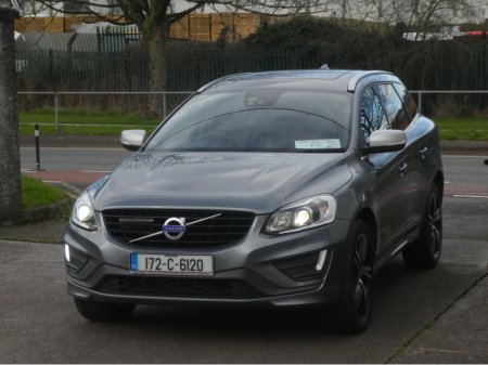 2017 Volvo XC60 2.4D D5 R-DESIGN LUXURY NAV AWD thumbnail