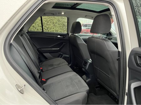 2023 Volkswagen T-Roc STYLE 1.0 PETROL //HIGH SPEC//HALF LEATHER HEATED SEATS//PANORAMIC GLASS ROOF//SAT NAV//REVERSE CAMERA// €27,950 thumbnail