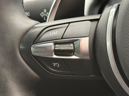 2016 BMW 5 Series - thumbnail 22