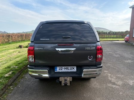 2022 Toyota Hilux - thumbnail 7