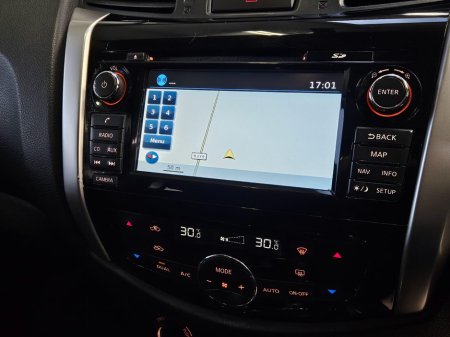 2019 Nissan Navara - thumbnail 13