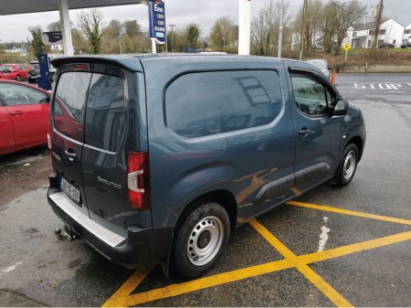 2024 Citroen Berlingo LX PLUS BLUEHDI 100 M thumbnail