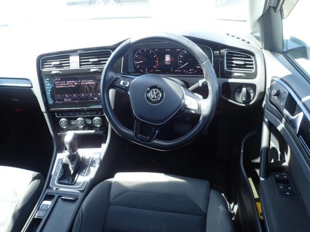 2018 Volkswagen Golf 1.4 Highline Tech Edition €18,950 thumbnail
