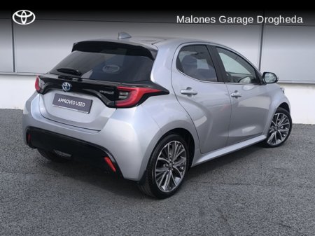 2023 Toyota Yaris 1.5 Hybrid Platinum *Panoramic Roof* Call Now 041 980 2420 €26,950
