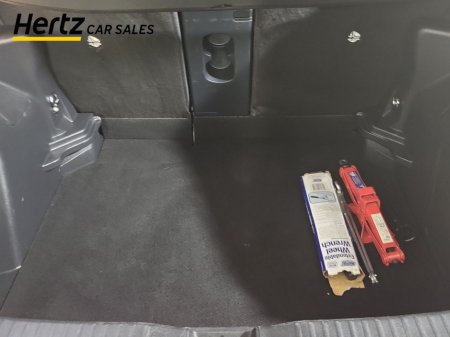 2023 Toyota Yaris Cross - thumbnail 16