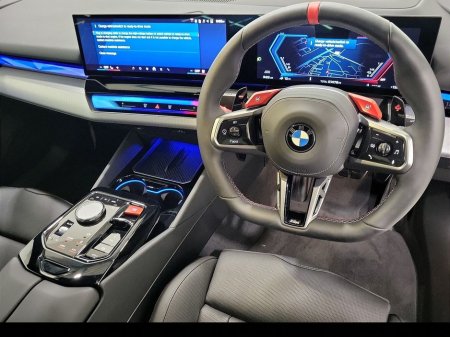 2025 BMW M5 M5 Phev Auto Entry 4.4 727 xDrive 22.1 kWh PHEV 197BHP /145 kw Step-tronic Auto Start/Stop thumbnail