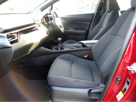 2018 Toyota C-HR - thumbnail 4