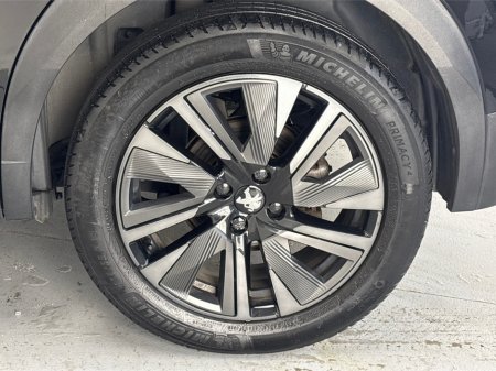 2020 Peugeot 2008 GT 136BHP**PANORAMIC SUNROOF**KEYLESS START**DIGITAL DASH**MULTIFUNCTIONAL STEERING WHEEL**AMBIENT LIGHTING**REVERSE CAMERA**HALF LEATHER INTERIOR**DRIVE MODES**BLUETOOTH** €15,995 thumbnail