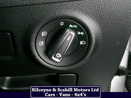 2022 Skoda Superb AMBITION 2.0 TDI 150HP 5DR thumbnail