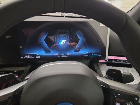 2026 BMW 5 Series  thumbnail