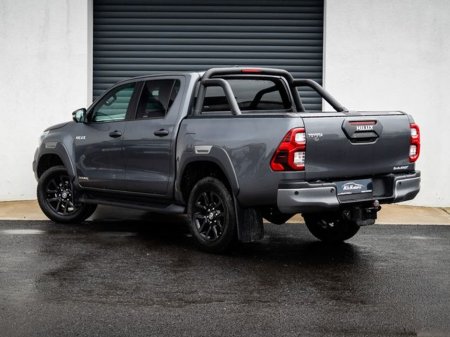 2026 Toyota Hilux - thumbnail 7