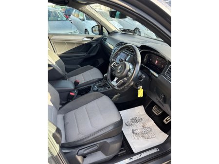 2019 Volkswagen Tiguan 2.0 TDI R-LINE TECH 4MO thumbnail